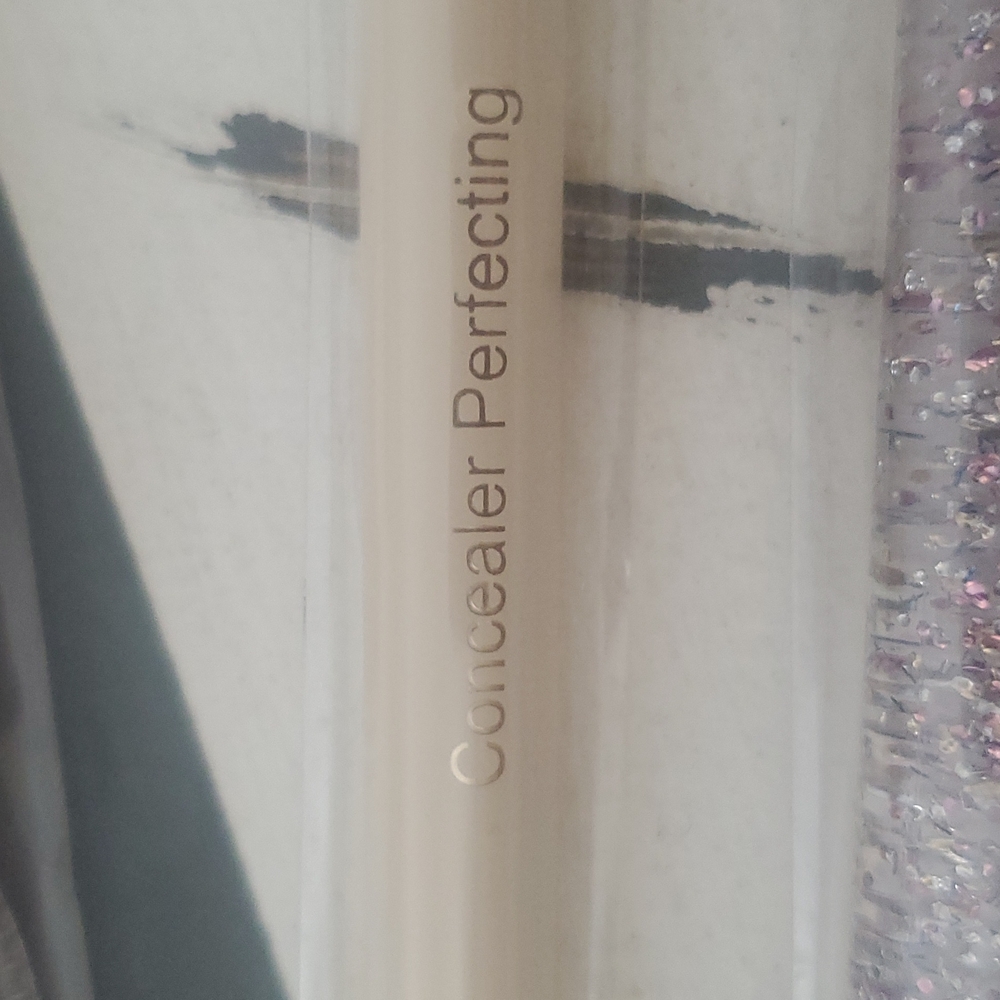 4pc Makeup Brushes - Picture 6 of 8